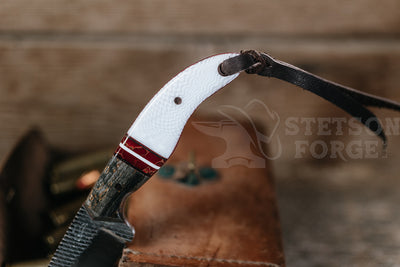 Snow White Saddletramp
